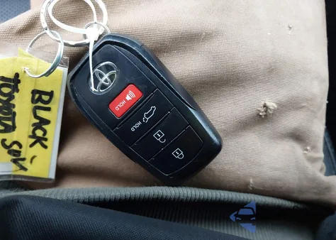 2024 Toyota Grand Highlander Limited из США, поврежденный, VIN 5TDAAAB51RS026343